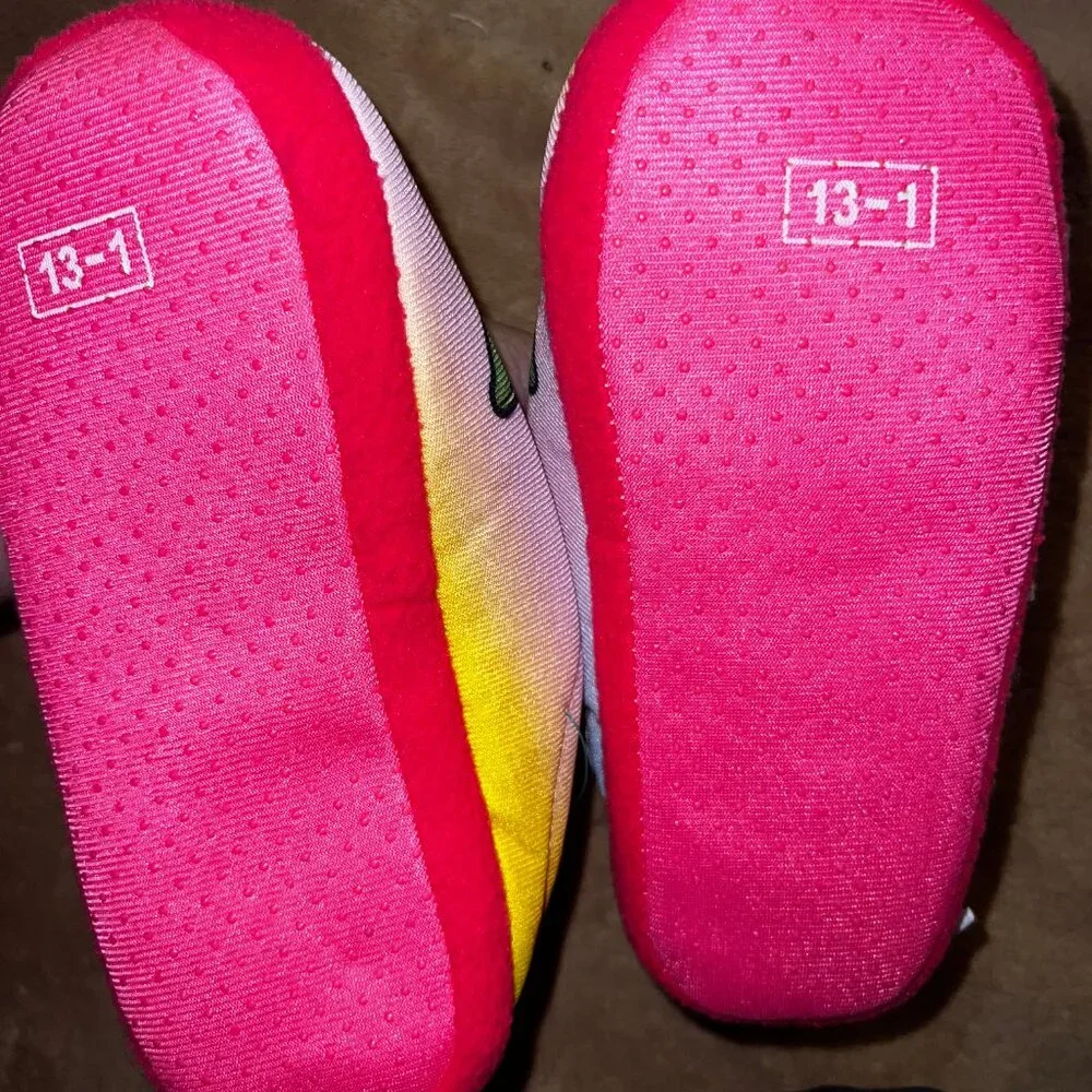 Lego‎ The Mandalorian The Child Slippers Yoda Star Wars Youth Sz 13/1 Pink S01